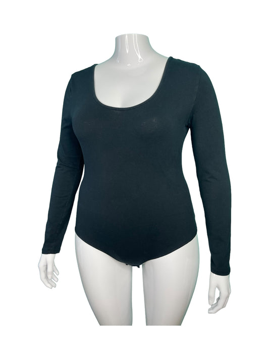 Black Long Sleeve Bodysuit w/ Open Back Detailing (L)