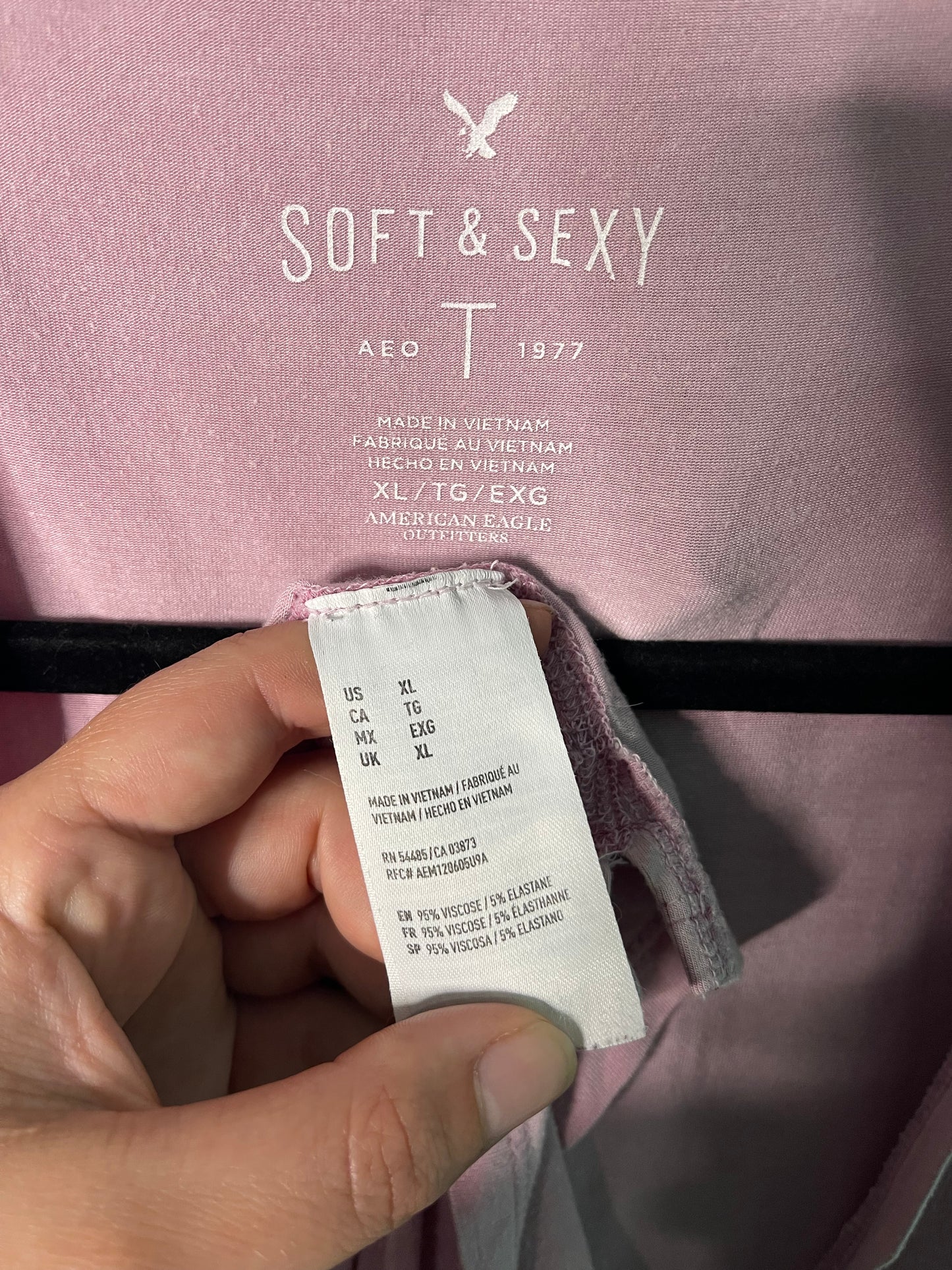 Light Pink V-Neck Short Sleeved Top