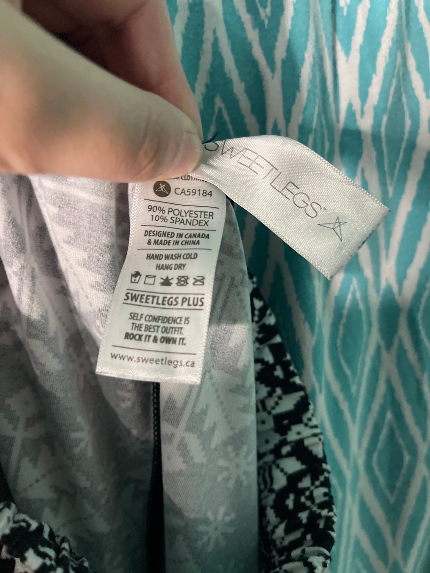 Black and White Abstract Patterned Leggings