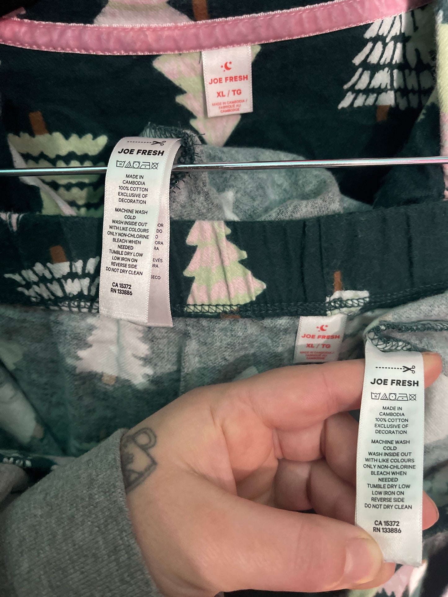 Dark Green w/ Pink and Light Green Holiday Set