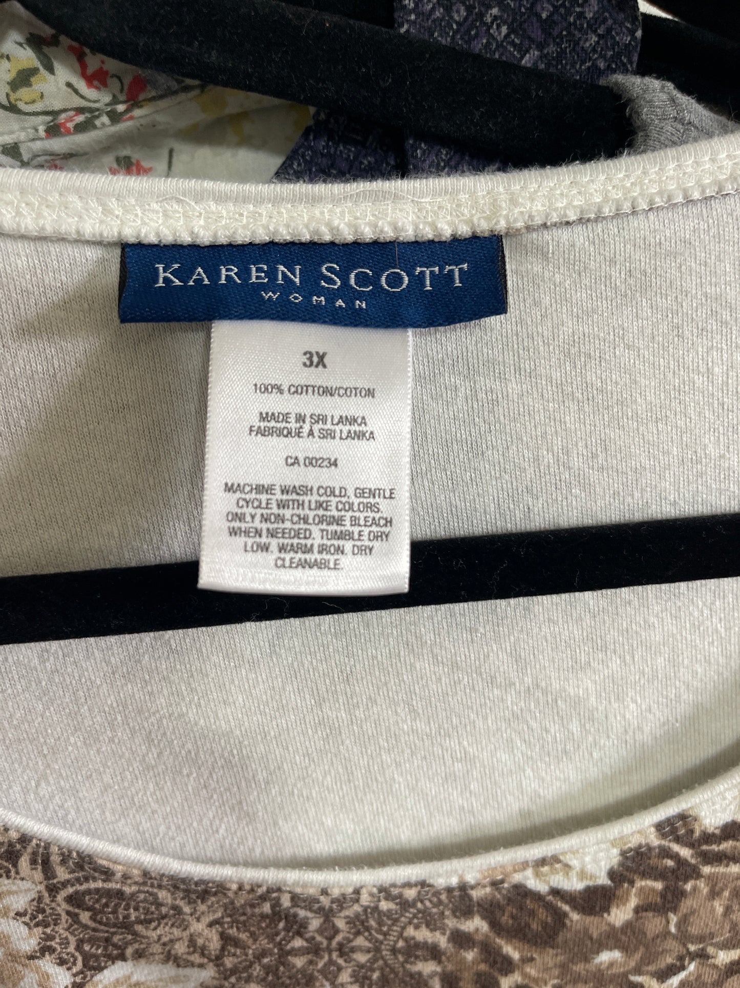 Cream & Brown Floral 3/4 Sleeve Top