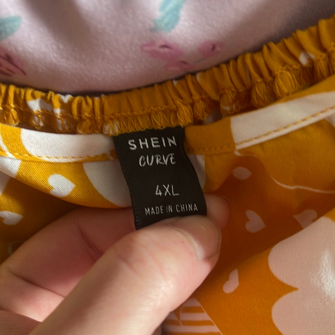 Yellow & White Print Heart Short-Sleeved Dress (4X)