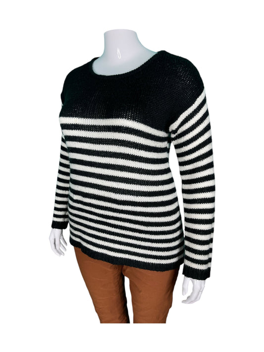 Black & White Long Sleeved Striped Sweater