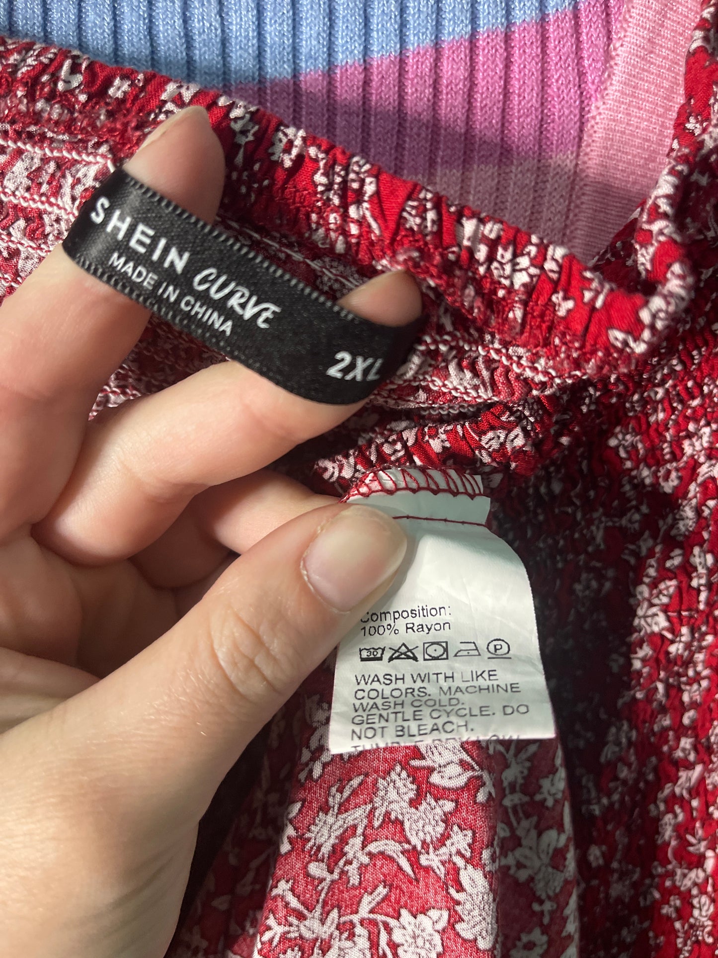 Red & White Floral Cap Sleeved with splits