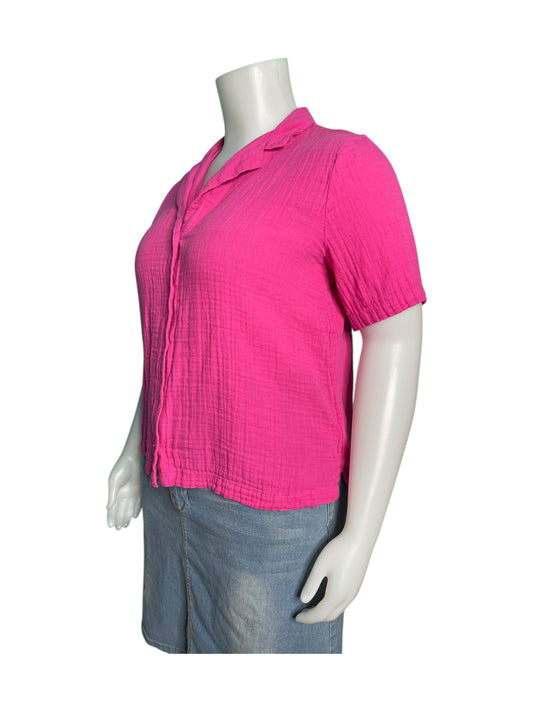 Fuschia Short Sleeved Button up Blouse