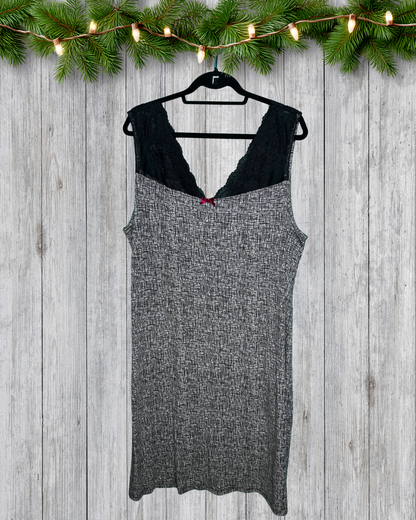 Black & White Nightie w/ Pink Bow