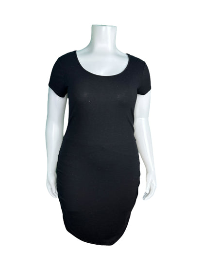 Black Bodycon Short-Sleeved Dress