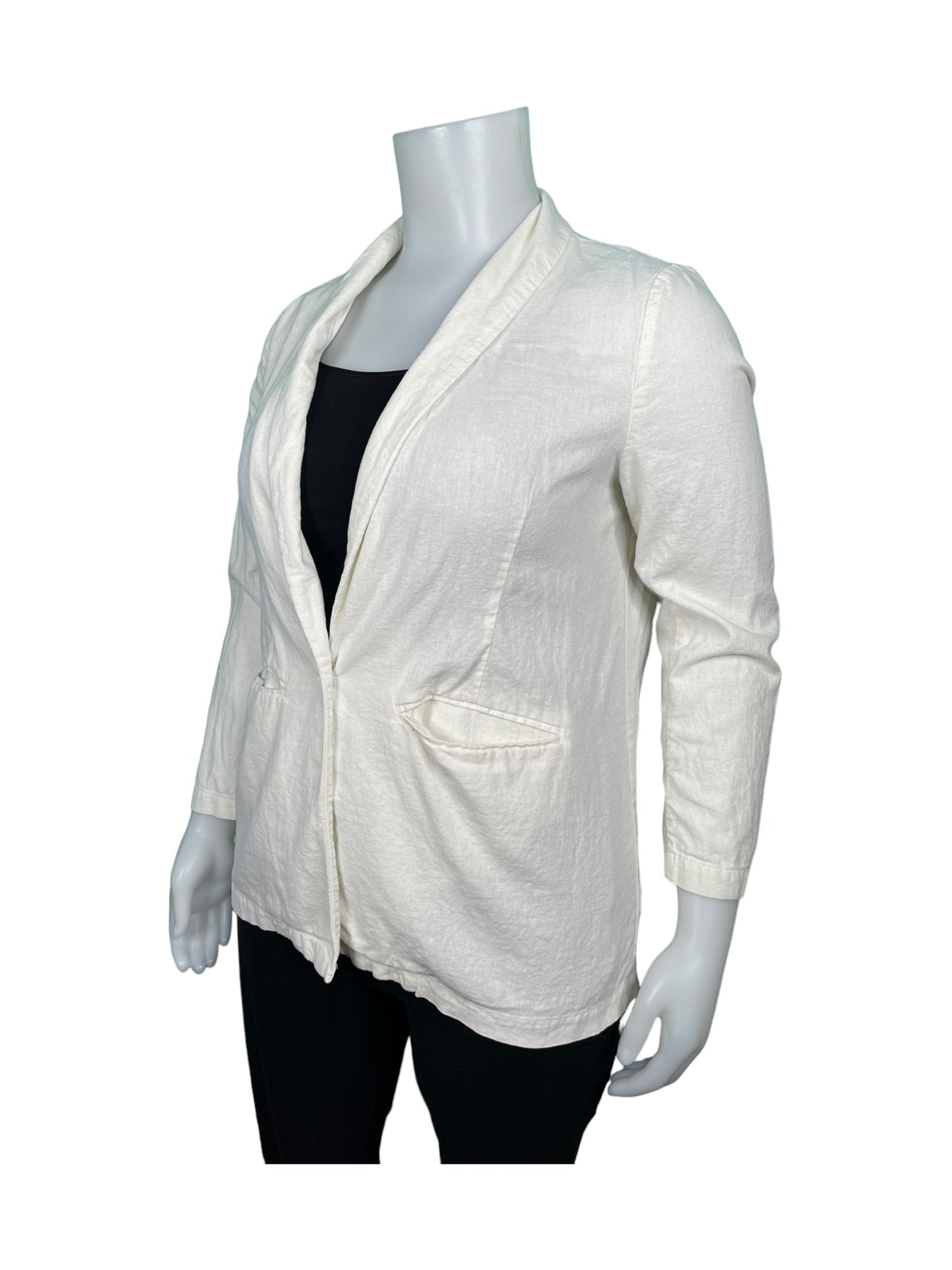 White Long Sleeved Linen Blazer