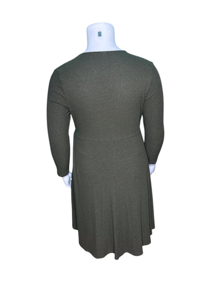 Green Long Sleeve Wrapped V-Neck Dress