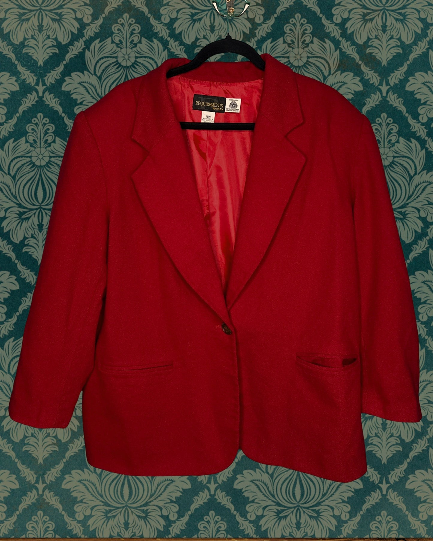 Red Vintage Blazer w/ Shoulderpads