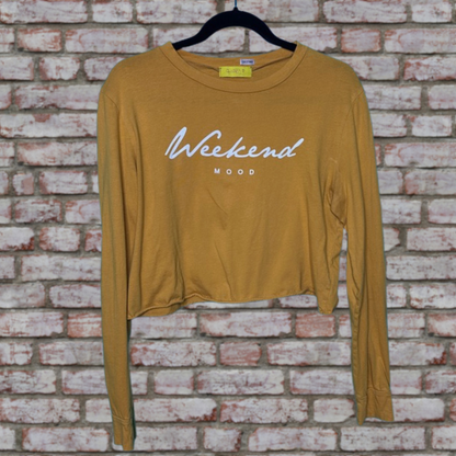 Yellow Long Sleeved "Weekend Mood" Graphic Crop Top