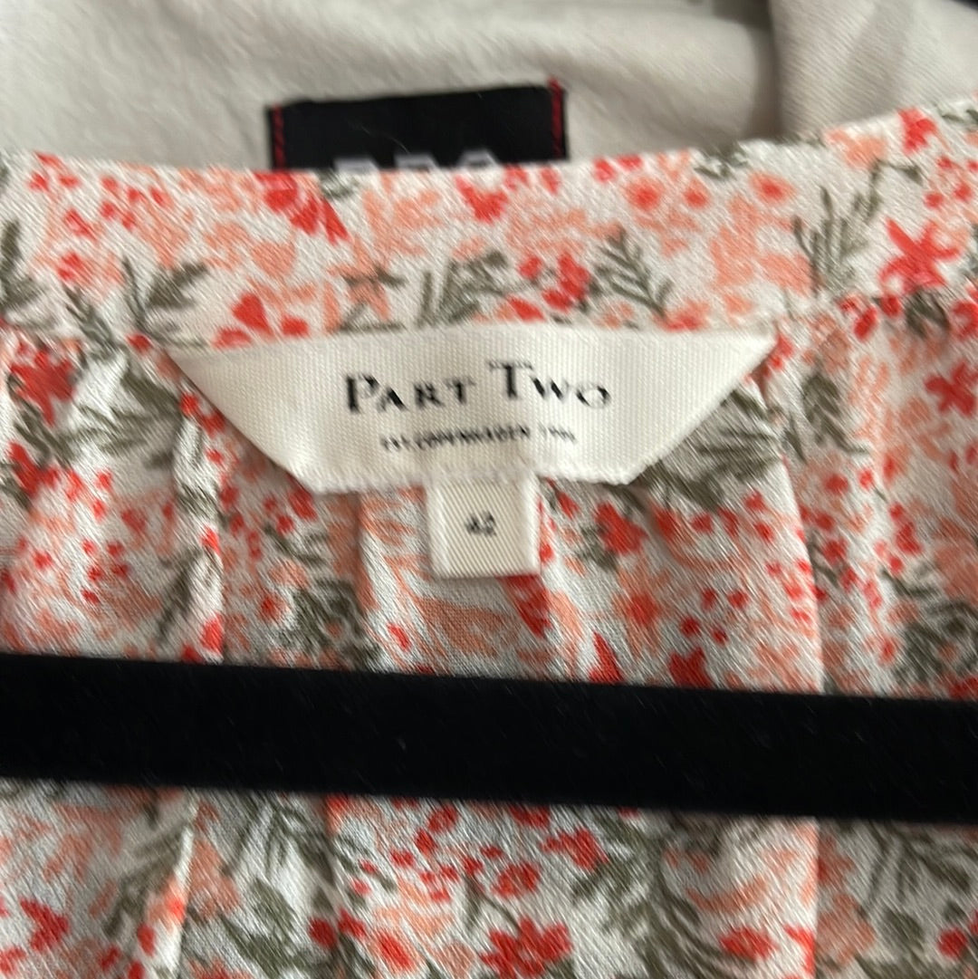 “Part Two” Coral Floral Blouse (42)