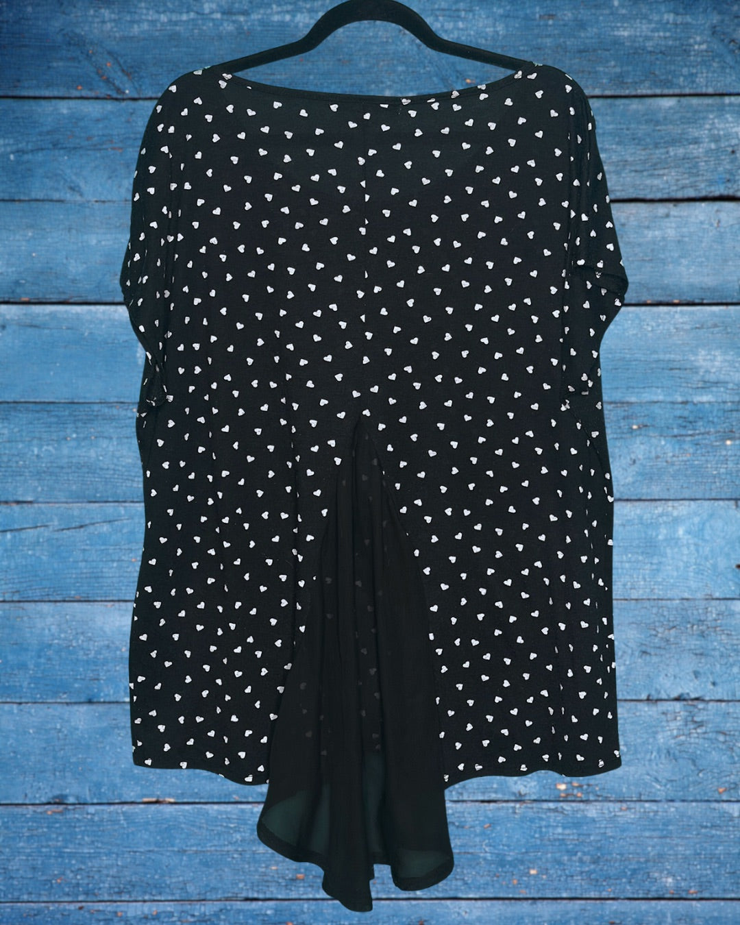 Black Short Sleeved Heart Pattern Shirt