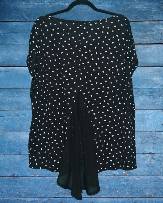 Black Short Sleeved Heart Pattern Shirt