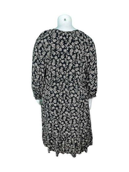 Black & White Floral Long Sleeved Dress