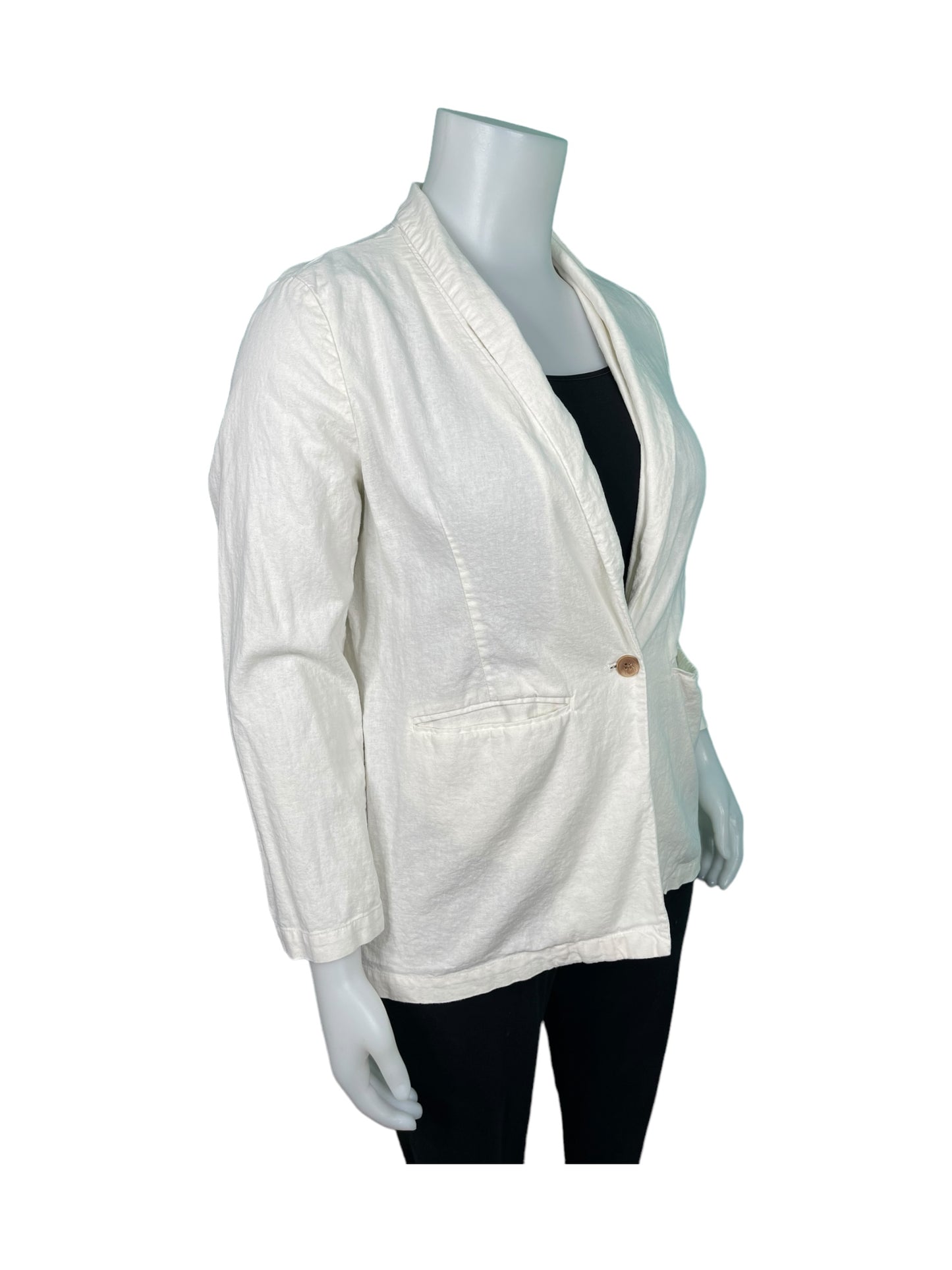 White Long Sleeved Linen Blazer