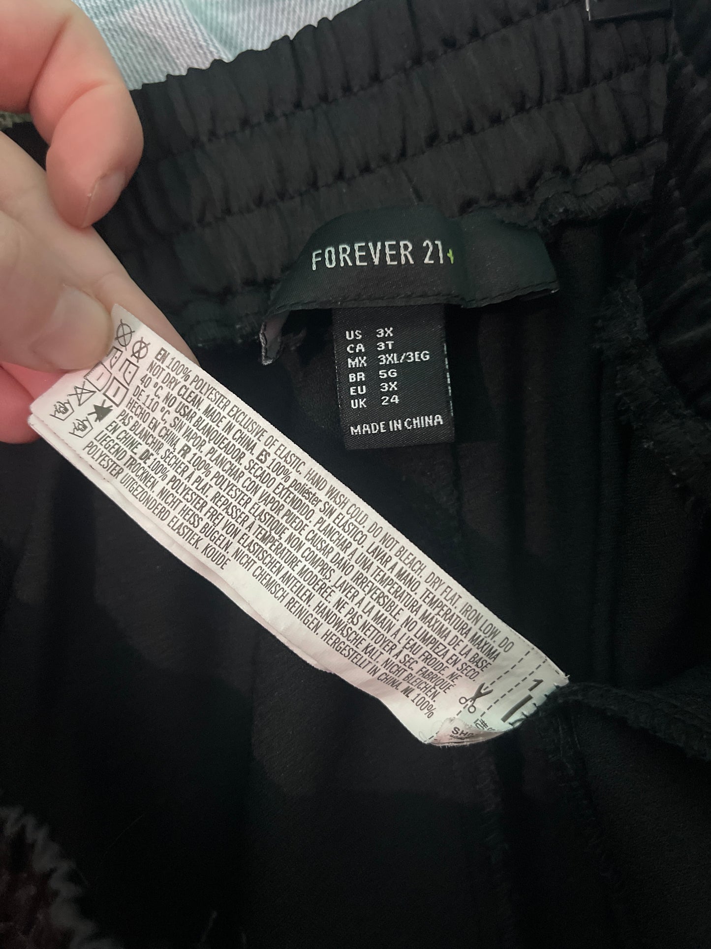 Black Pants w/ Split on the sides