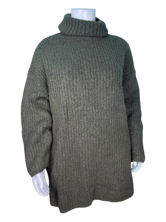 Green Turtleneck Long Sleeve Sweater