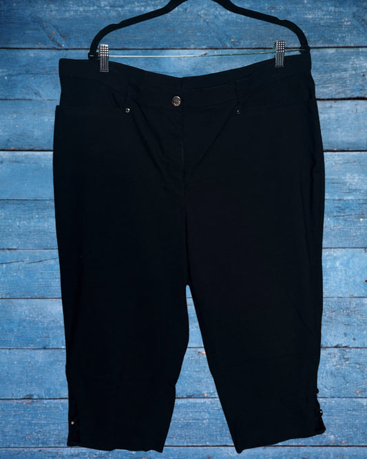 Black Capri Pants