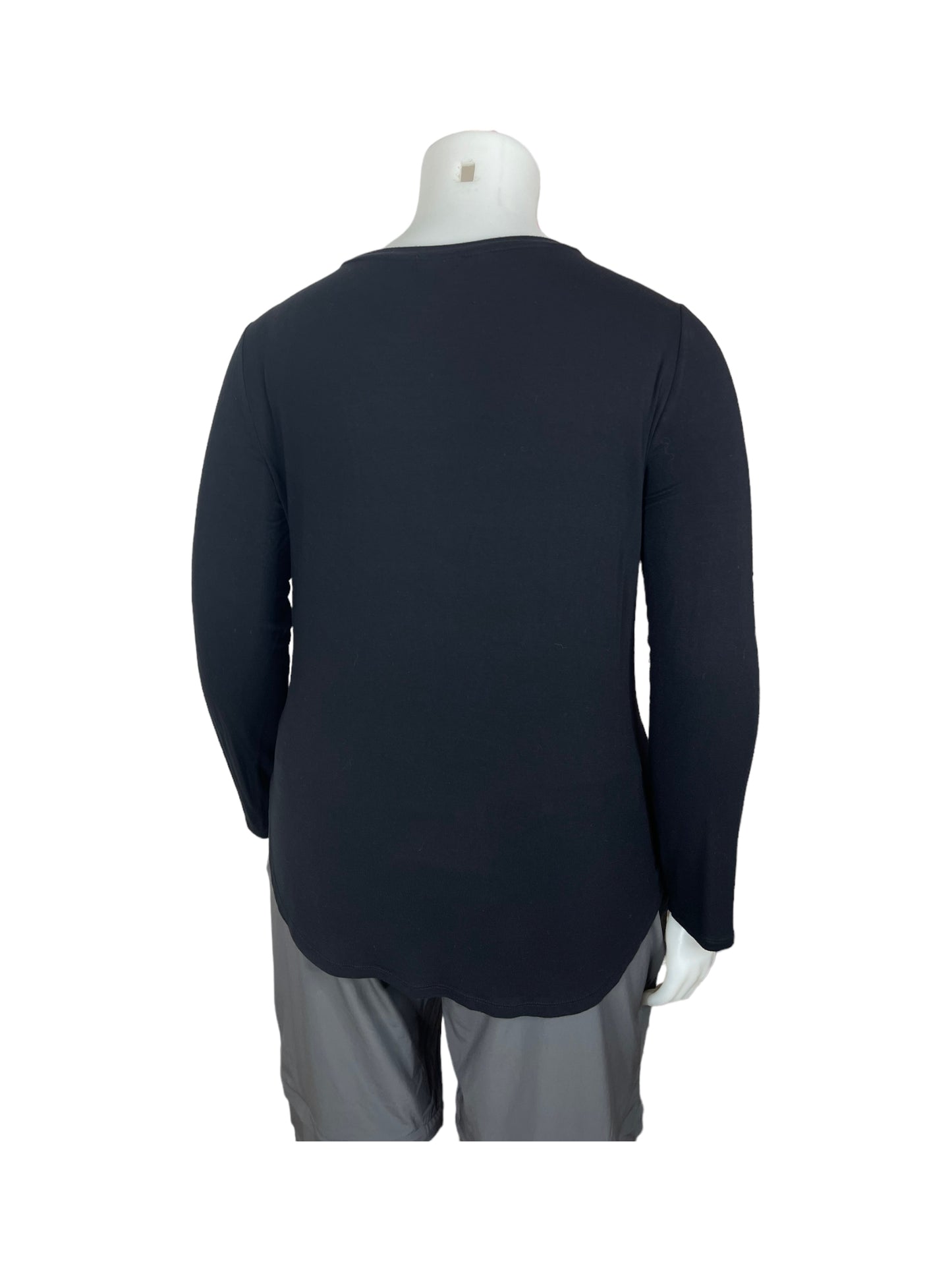 “Old Navy” Black Round-Neck, Long-Sleeved Shirt (XXL)