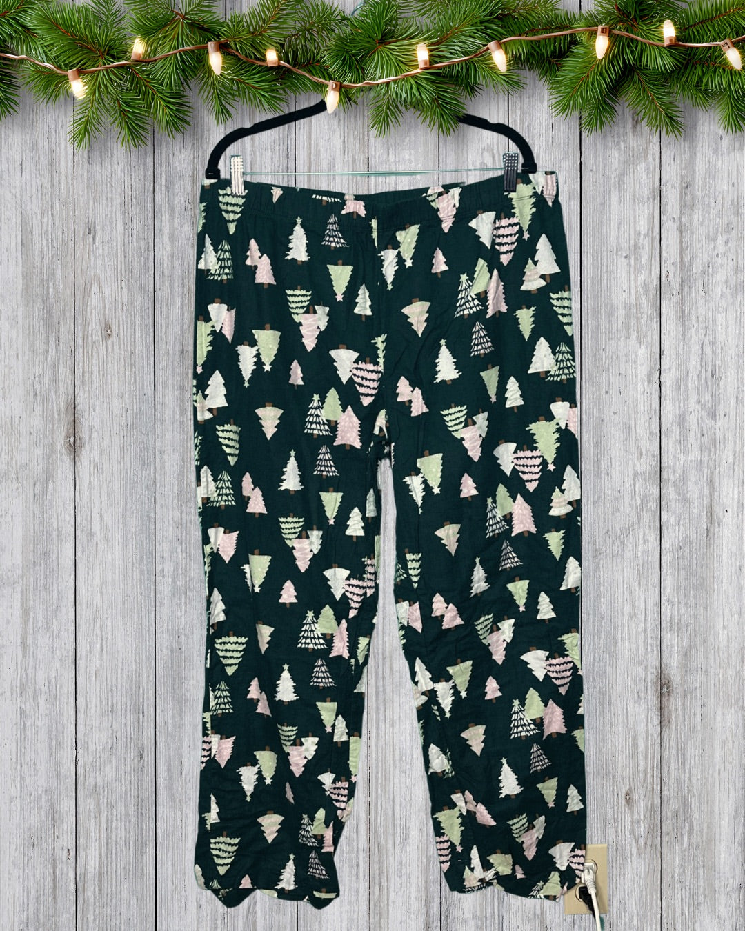 Dark Green w/ Pink and Light Green Holiday Set