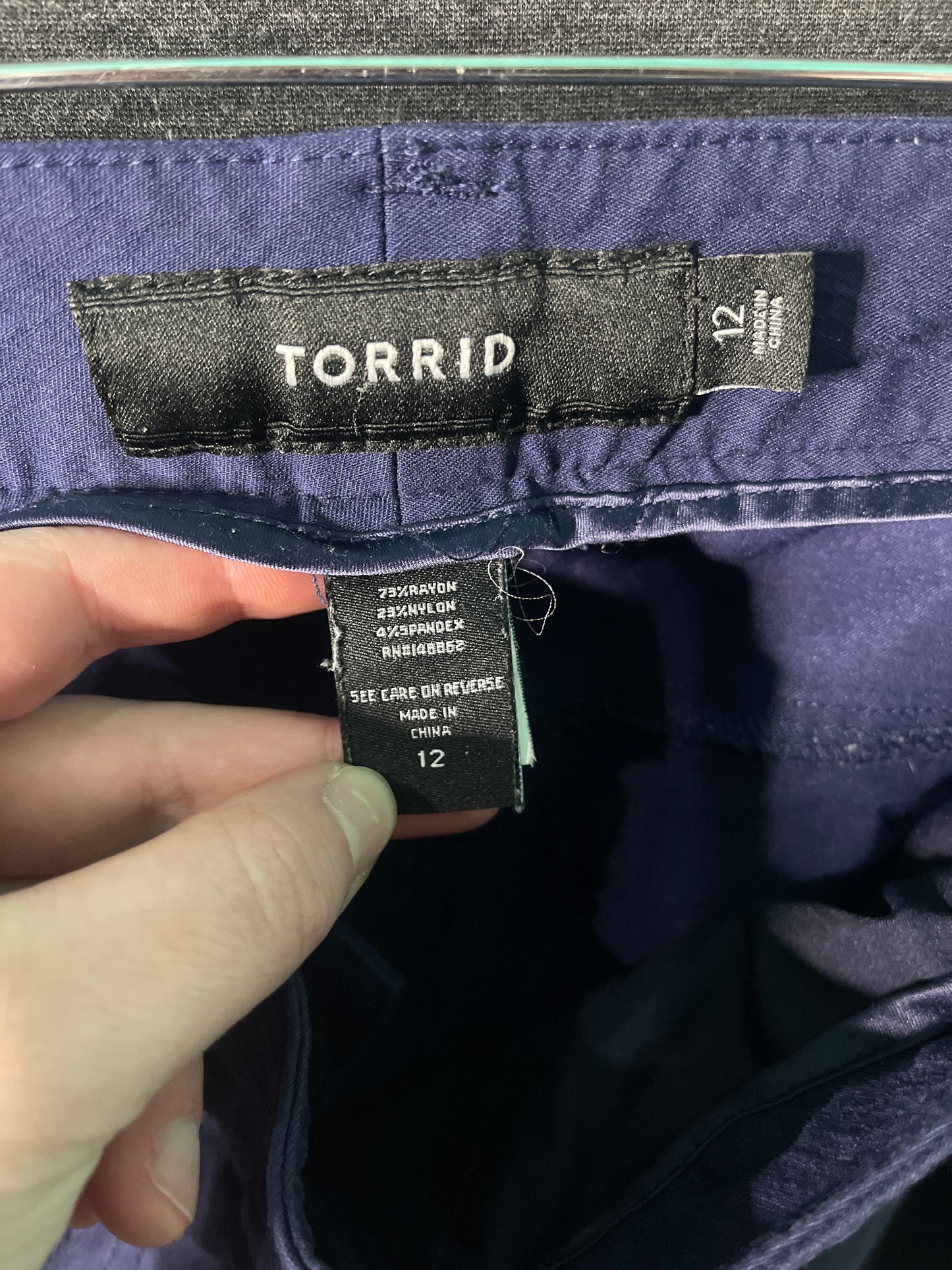 Navy Skinny Legged Pants