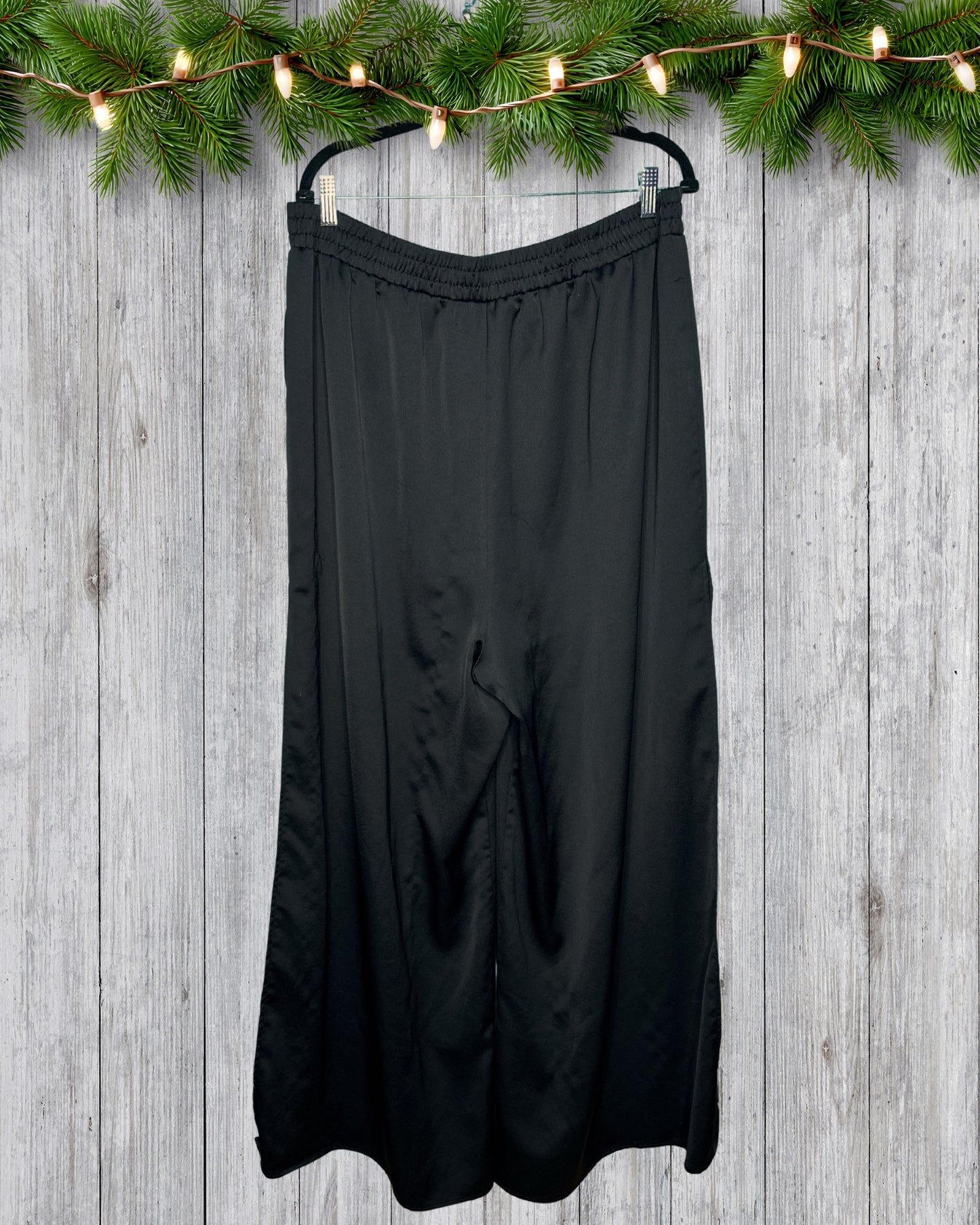 Black Pants w/ Split on the sides