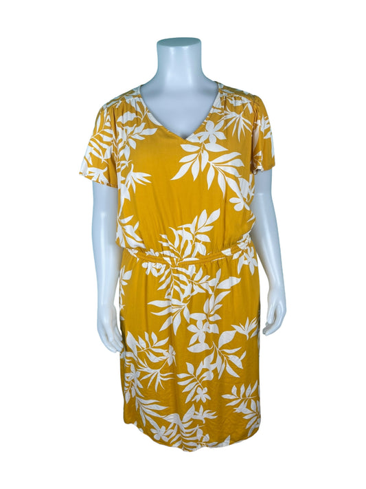 Yellow Short Sleeve Dress w/ White Floral Pattern