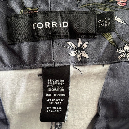 Grey Floral Dressy Shorts (22)