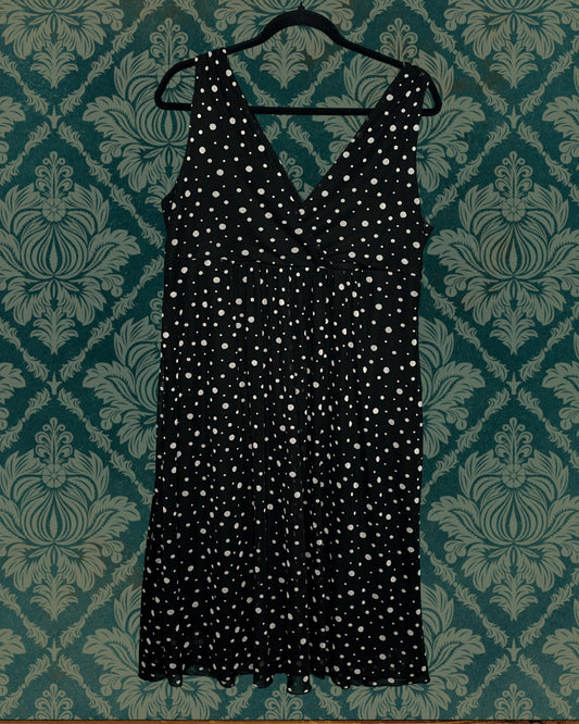 Black w/ White Circle Sleeveless V Neck Dress