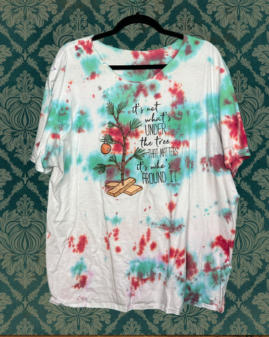 Green, White & Red Tye Dye Christmas Graphic Short Sleeve T-Shirt