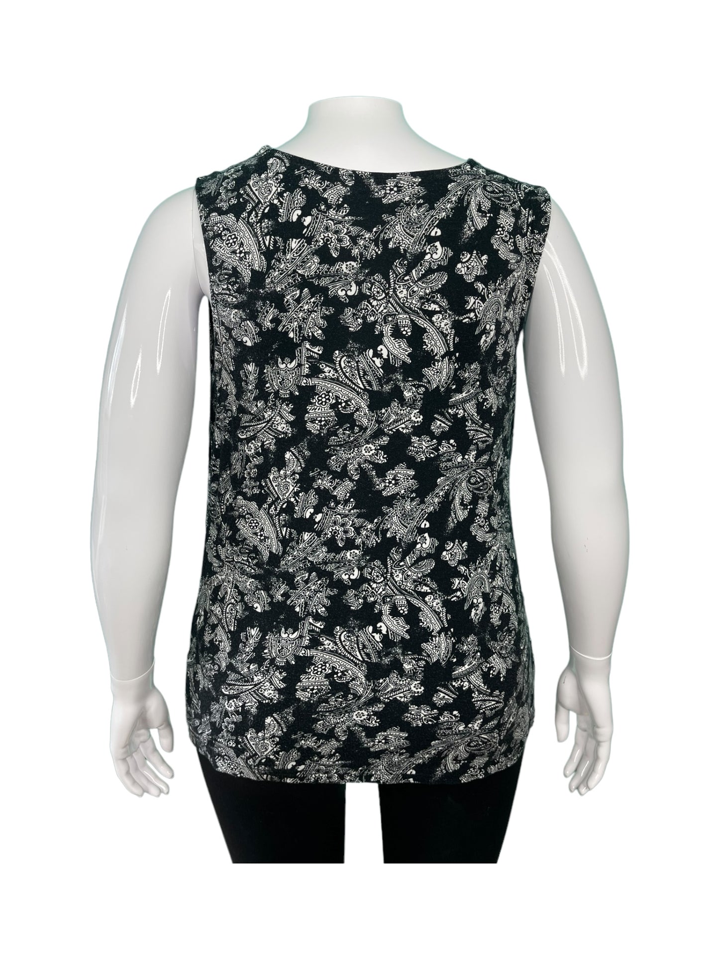 Black & White Pattered Sleeveless Top w/ swoop neck Blouse