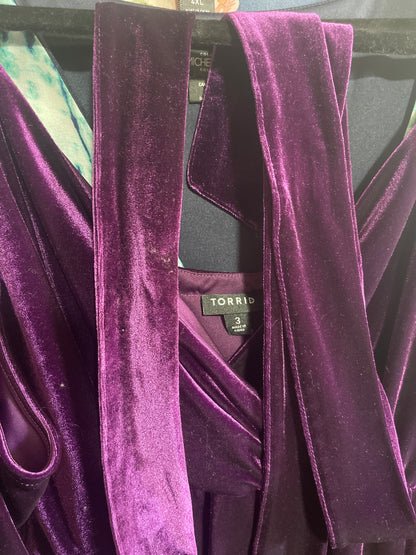 Purple Velvet Cold Shoulder V-Neck Dress