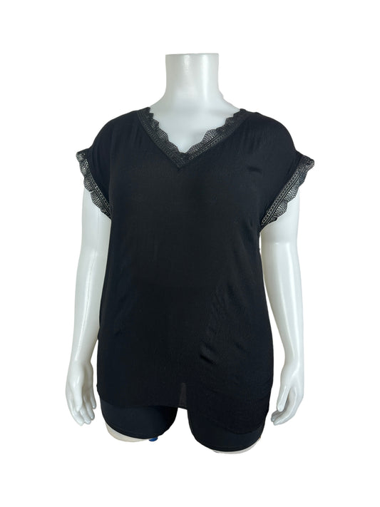 “Dex” Black Short Sleeved Top w/ Lace Trim & V-Neck