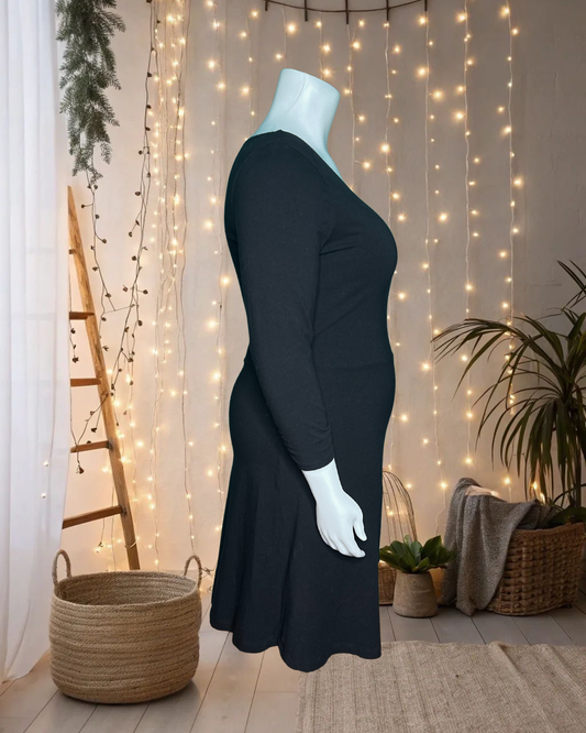 Black 3/4 Sleeve Shift Dress