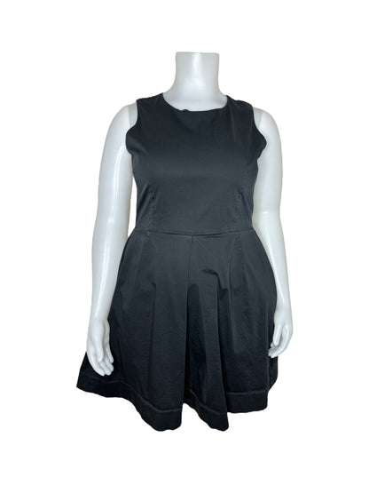 “GAP” Black Shift Dress w/ Pockets (18)