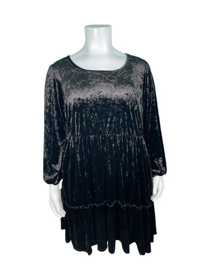 Black Knee Length Long Sleeved Velvet Dress