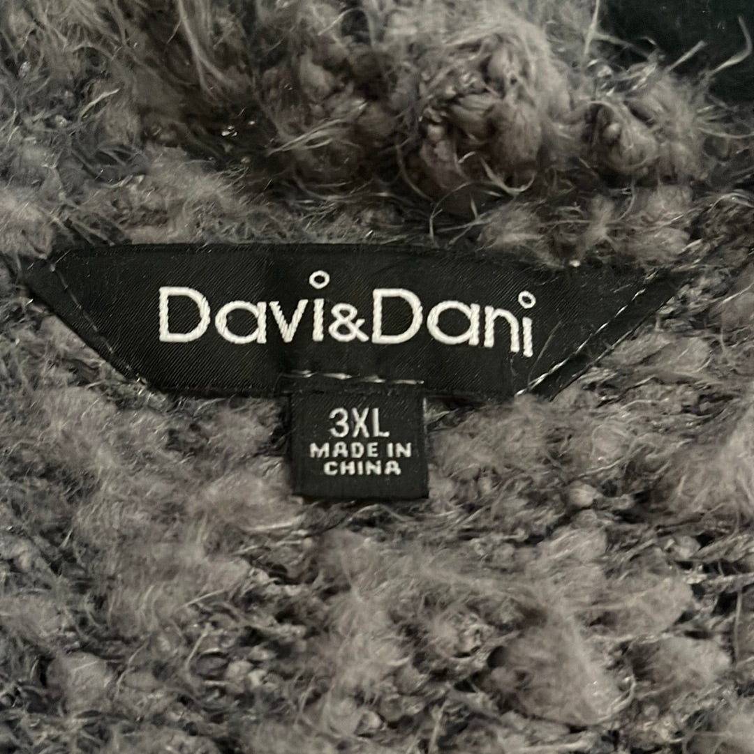 “Davi&Dani” Striped Grey Sweater (3X)