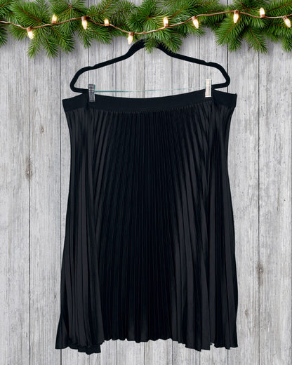 Black Pleated Maxi Skirt