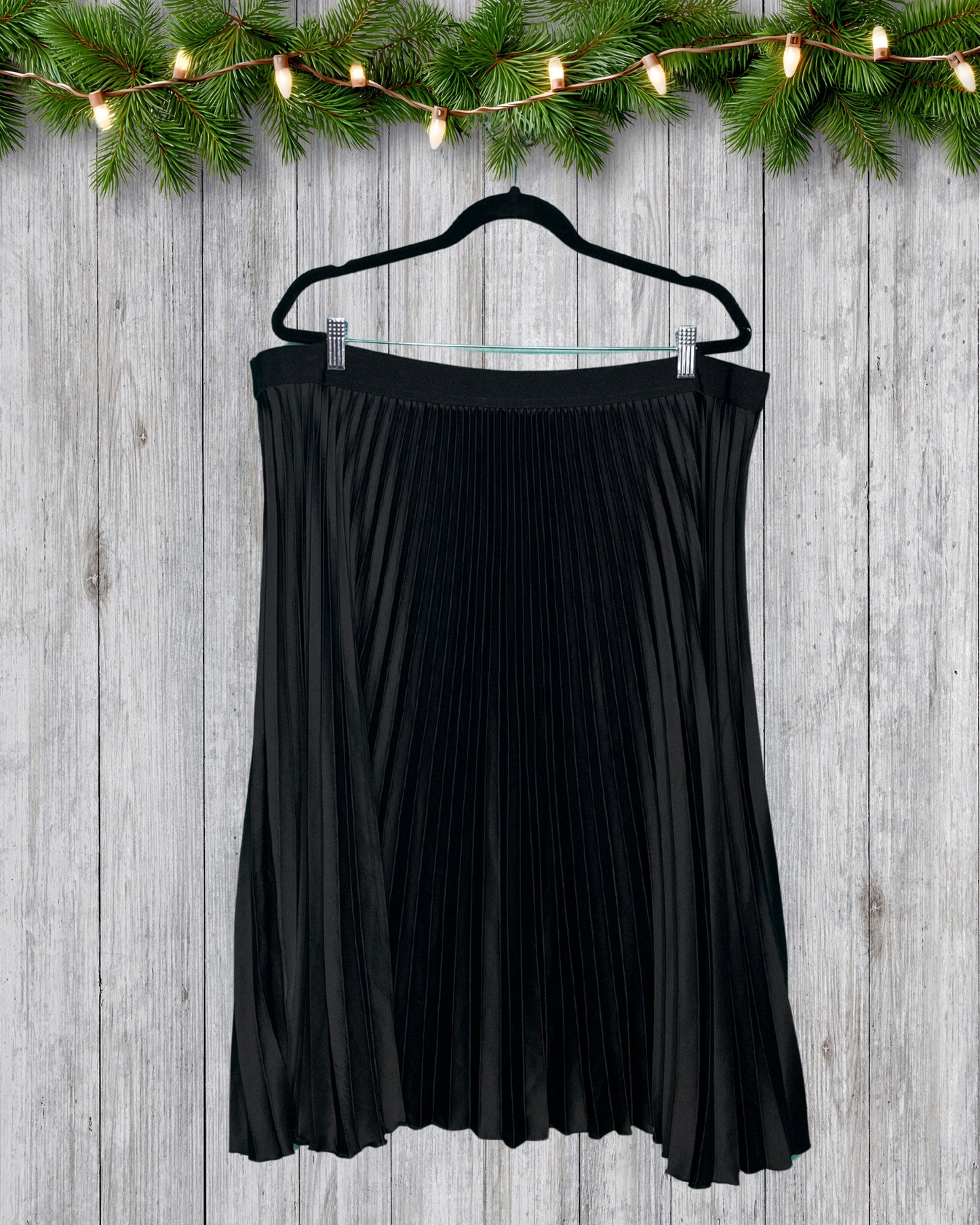 Black Pleated Maxi Skirt