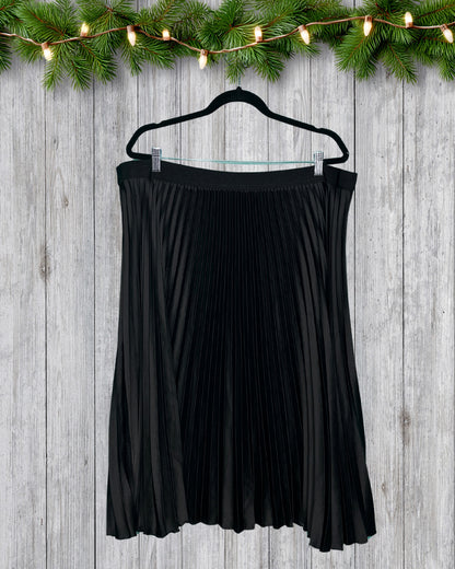 Black Pleated Maxi Skirt