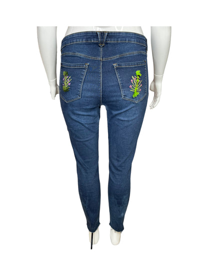 Blue Skinny Jeans w/ Embroidery on Back Pockets