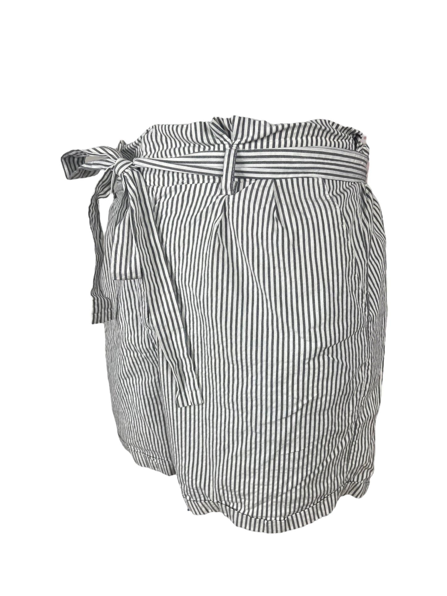 “Forever 21” White & Grey Paperbag Waist Dress Shorts (3X)