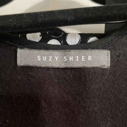 “Suzy Shier” Black Top w/ Blue Stars (XL)