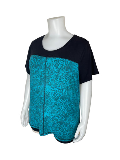 Black & Blue Short Sleeved Top